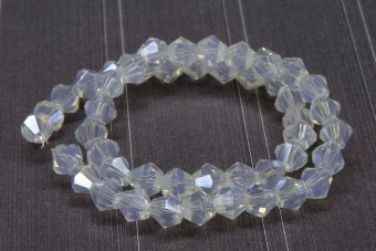 Cristale din sticla, biconice, lucioase, 6 mm, transparente