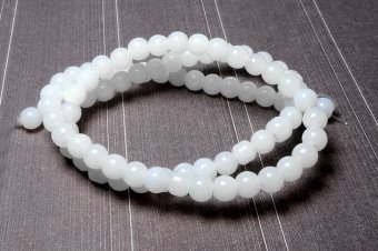 Margele din sticla, rotunde, 4 mm, semiopace, albe